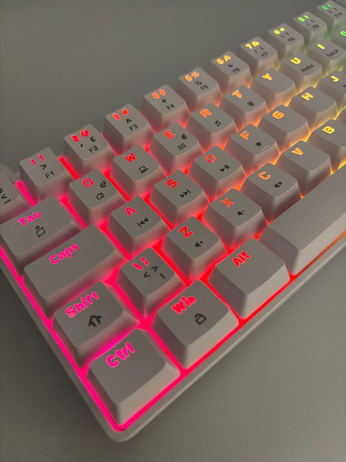 ZIYOULANG T60 Beyaz Renk Kırmızı Switch RGB Mekanik Kablolu Driverli Oyuncu Klavyesi T60 Mini Türkçe Q Klavye