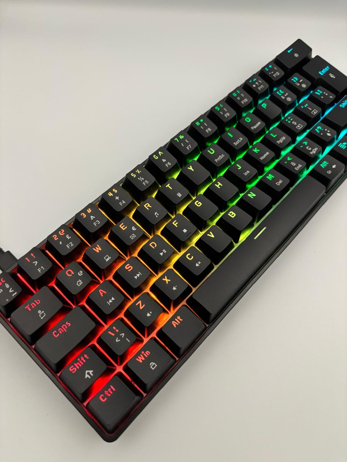 ZIYOULANG T60 Siyah Renk Kırmızı Switch RGB Mekanik Kablolu Driverli Oyuncu Klavyesi T60 Mini Türkçe Q Klavye